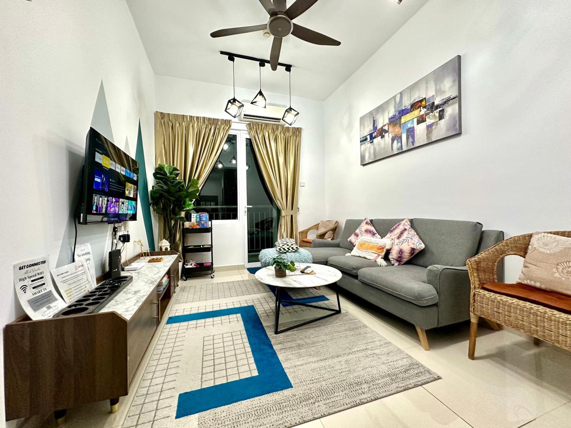 Urban Gateway Homestay# Bangi#wifi 300mbps#netflix Apartment